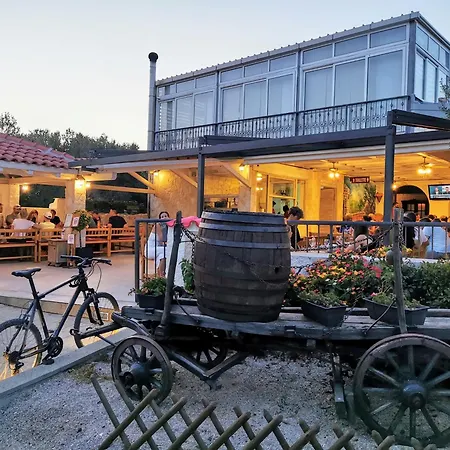 Pansion Karoca Vodice