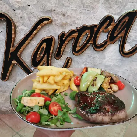 Pansion Karoca