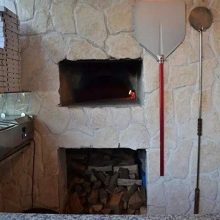 Pansion Karoca Bed & Breakfast 4*