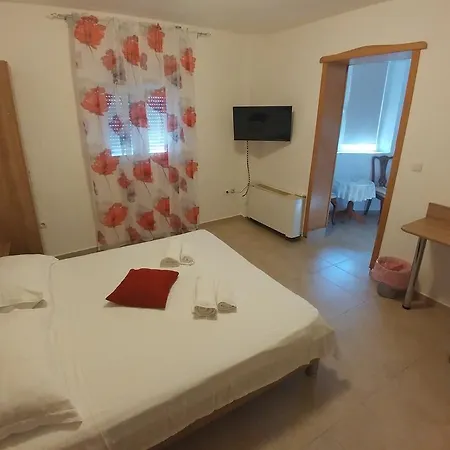 Nocleg ze śniadaniem Pansion Karoca