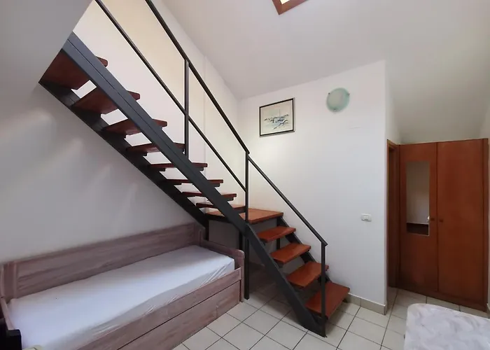 Bed & Breakfast Pansion Karoca Vodice