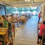 Pansion Karoca Alojamento de Acomodação e Pequeno-almoço Vodice