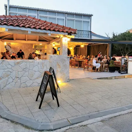 Pansion Karoca Alojamento de Acomodação e Pequeno-almoço