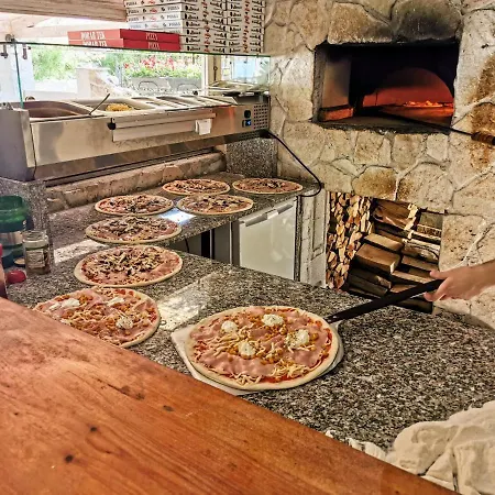 Pansion Karoca 3* Водице
