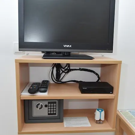 فندق مبيت وإفطار Pansion Karoca 4*