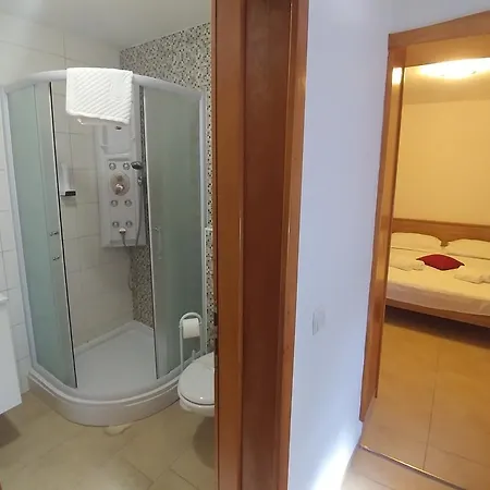 Oda ve Kahvaltı Pansion Karoca