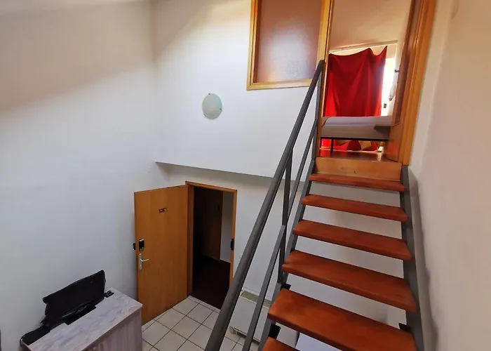 فندق مبيت وإفطار Pansion Karoca 3*