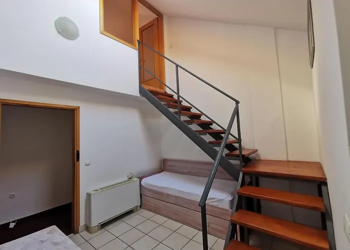 Pansion Karoca فوديس