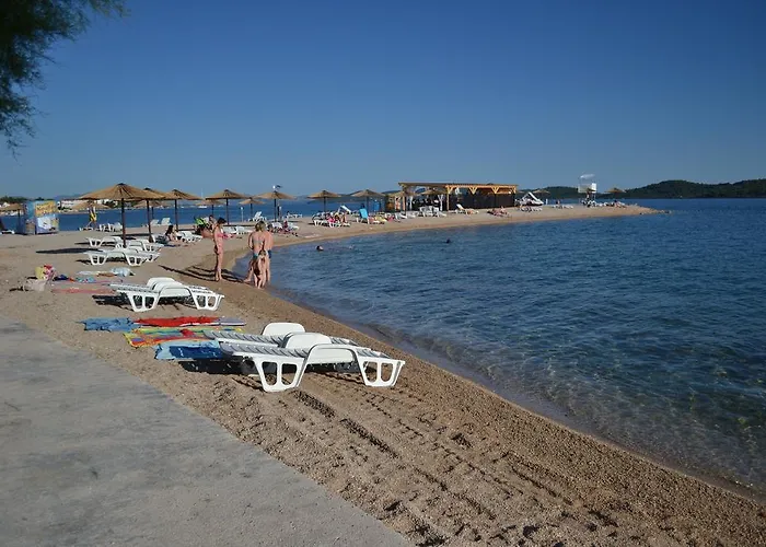 Pansion Karoca فندق مبيت وإفطار فوديس