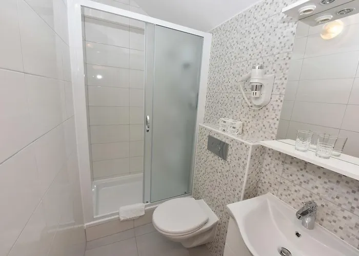 Pansion Karoca فوديس