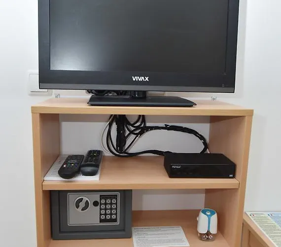 فندق مبيت وإفطار Pansion Karoca 3*